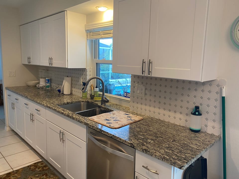 Kitchen - Window overlooking pool 