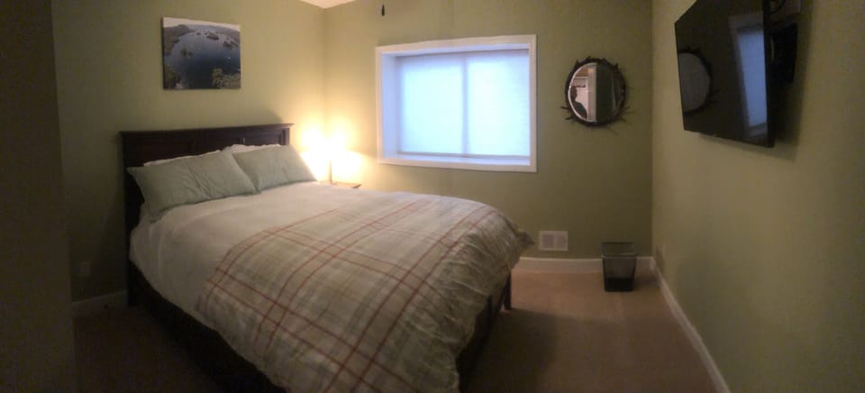 Queen Lower Level Bedroom.