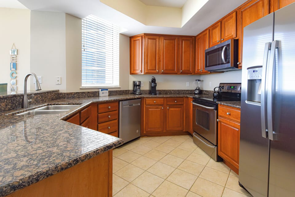 Silver Beach Tower West 406 - Fully Equipped Kitchen