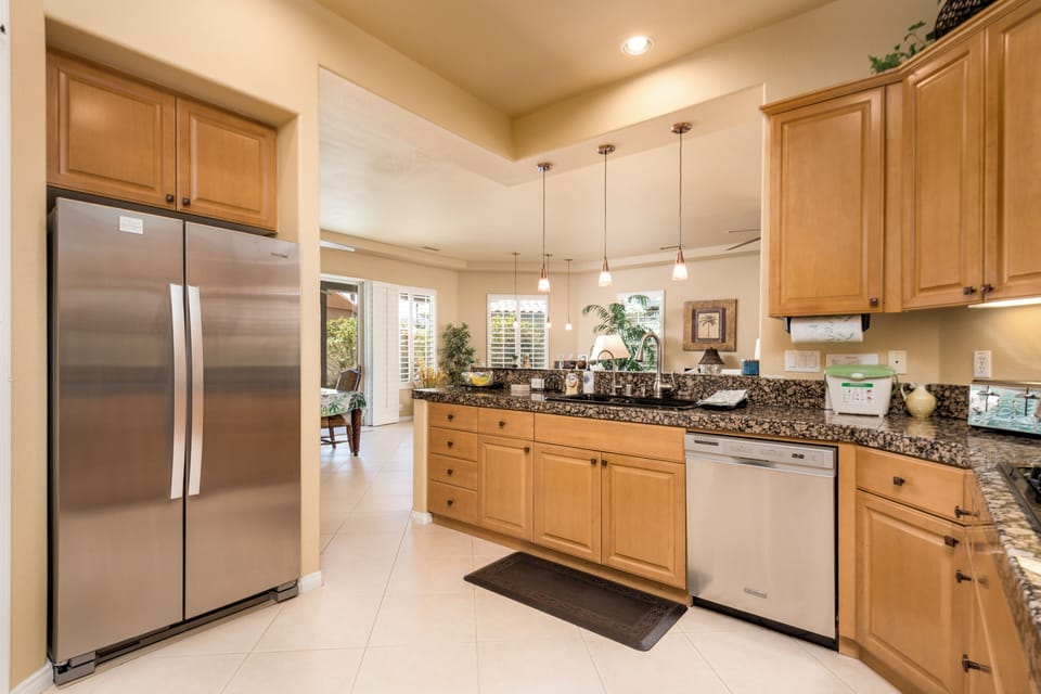 Lots of counter space for your convenience