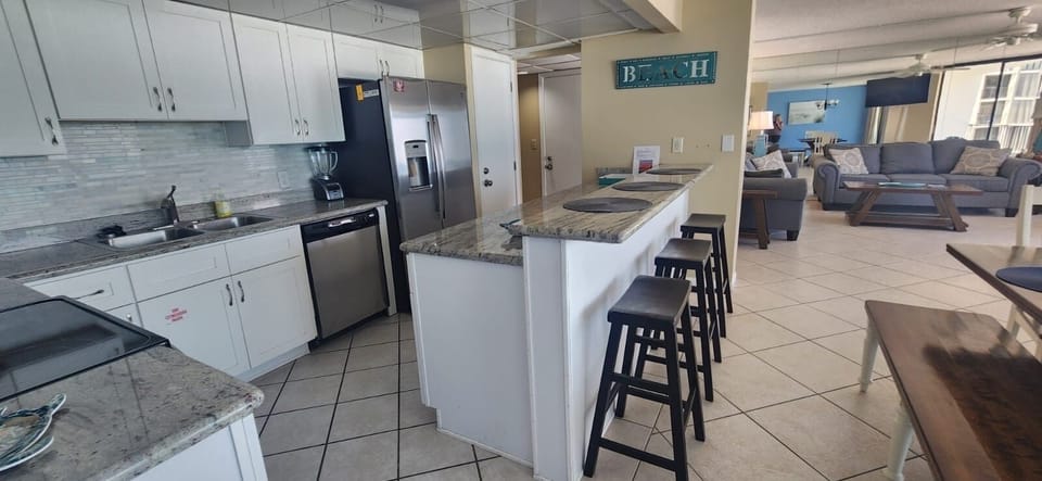 Kitchen/ living room