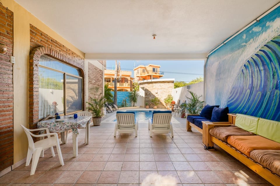 Breezeway to the communal pool.