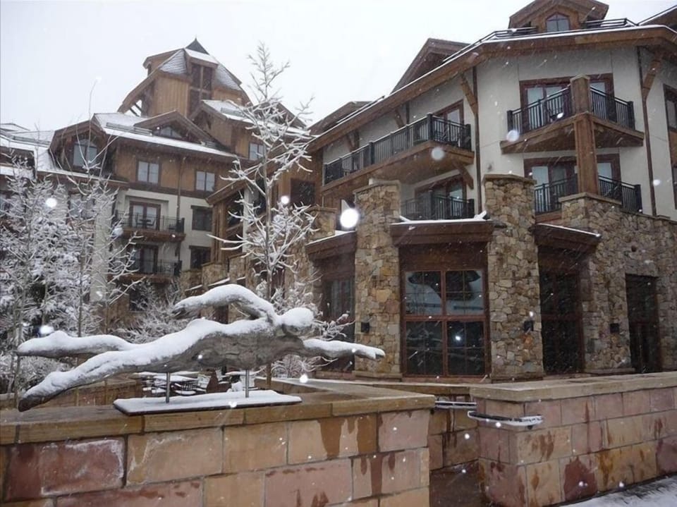 Art Gallery Row adjacent to the Sebastian