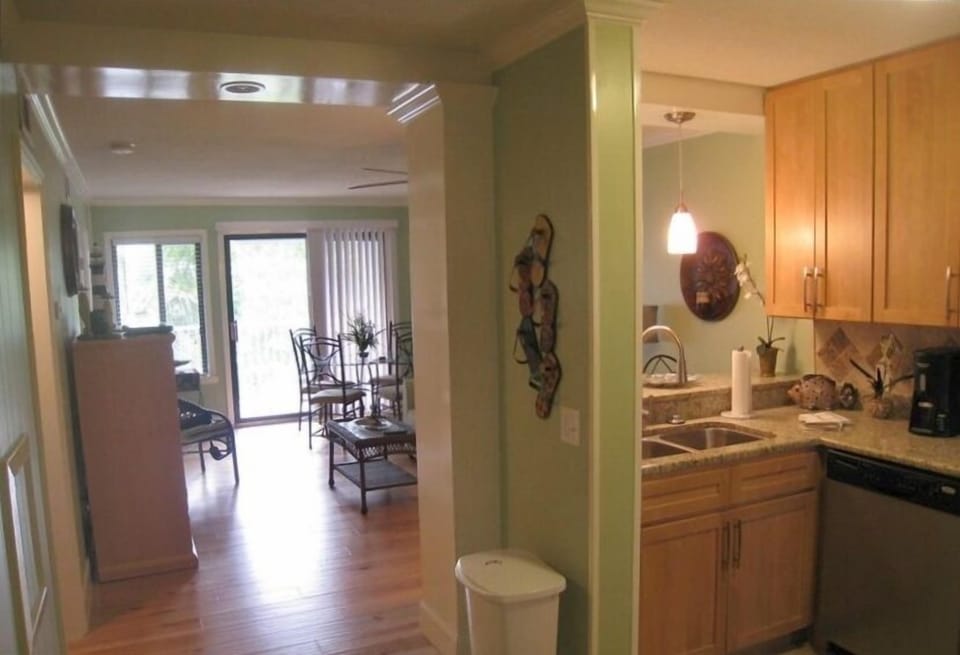 Completely remodled interior 2010