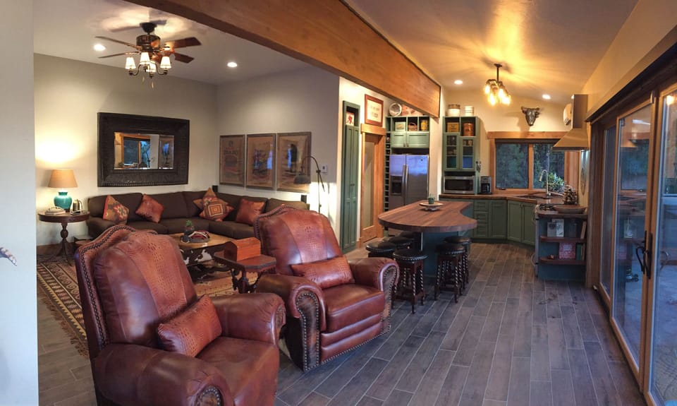 Watch the sunrise over coffee, or open the sliding doors & watch the sun set.