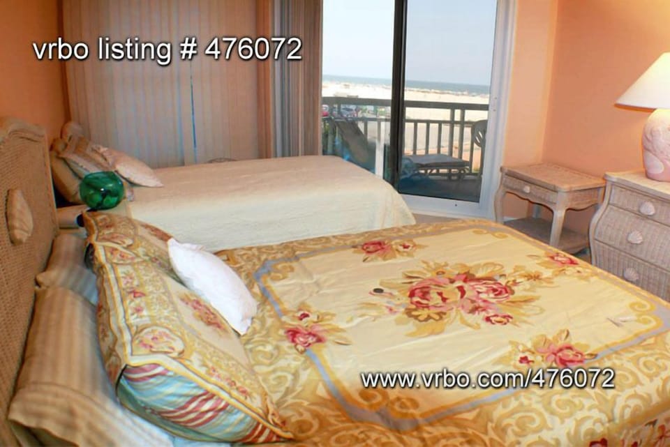 2nd BR w QUEEN and Twin and Comfy Chair w Direct Ocean View - Balcony Access