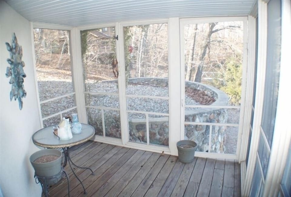 Side Screen Room for a relaxing read, or a bug free evening