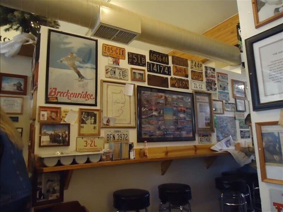 Walking distance to many, many fun restaurants and bars!