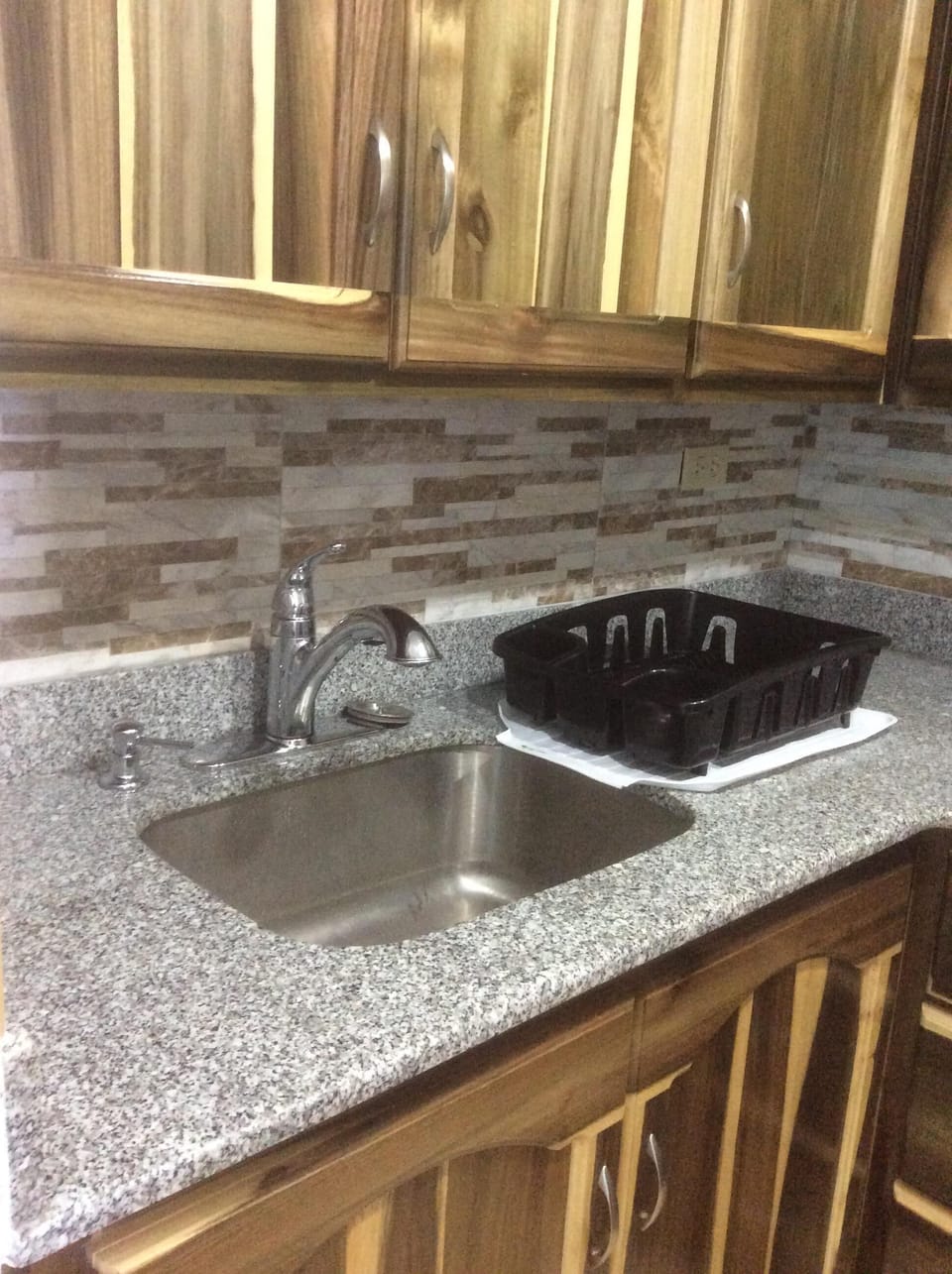 Kitchenette 1