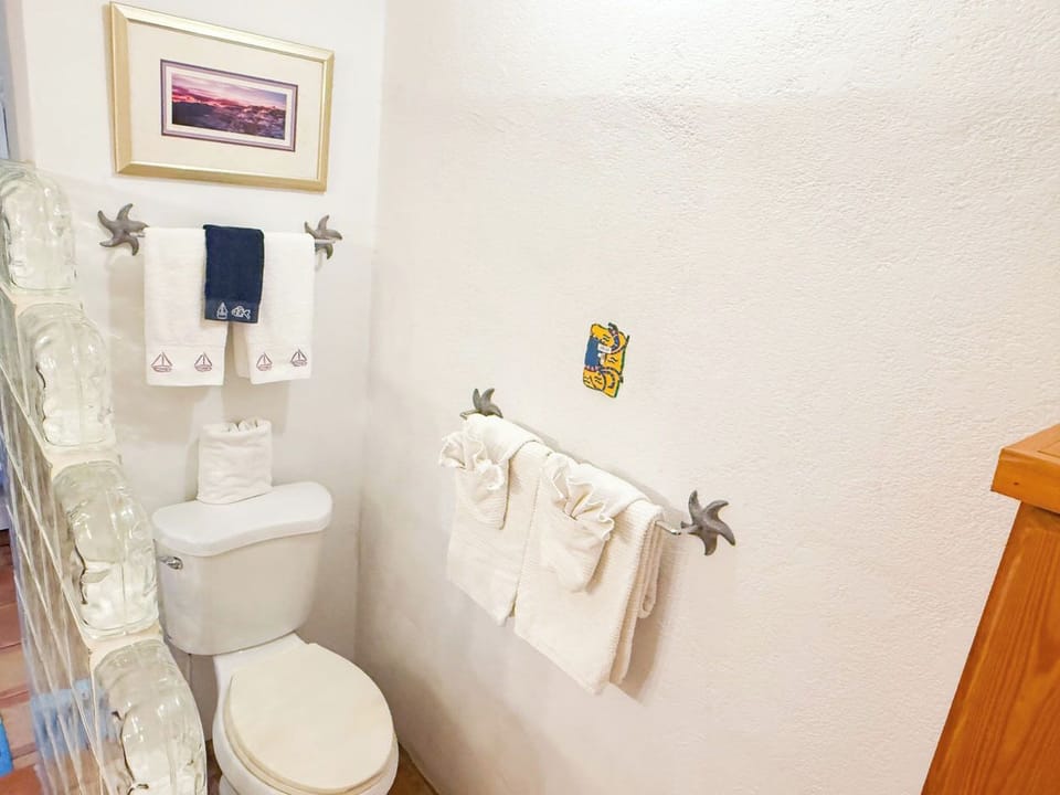 The courtyard bedroom bathroom