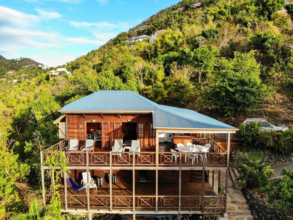 Drone shot of the whole house as it faces Smuggler's Cove