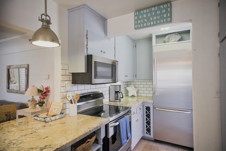 Full Kitchen 