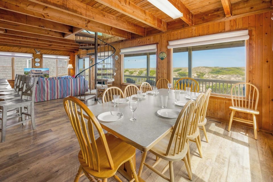 Surf or Sound Realty - 14 - Sea Grapes - Dining Area -1