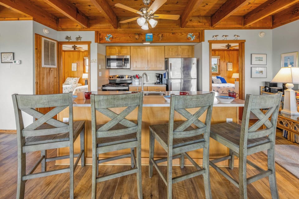 Surf or Sound Realty - 14 - Sea Grapes - Kitchen -3