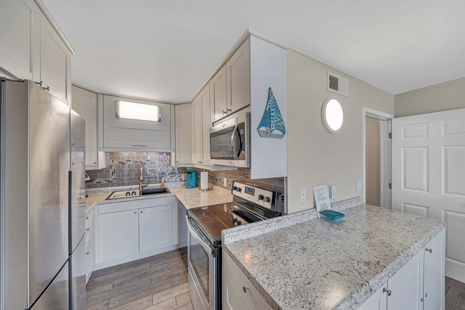 Full Kitchen