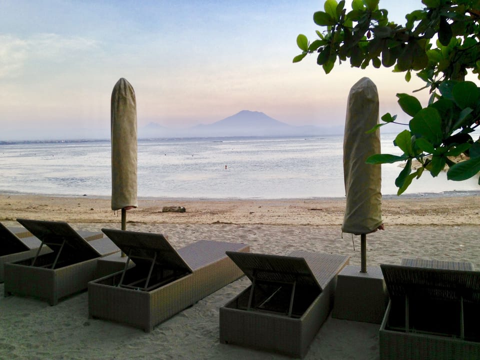 BEACHFRONT LOUNGES AVAILABLE JUST A SHORT WALK FROM THE VILLA