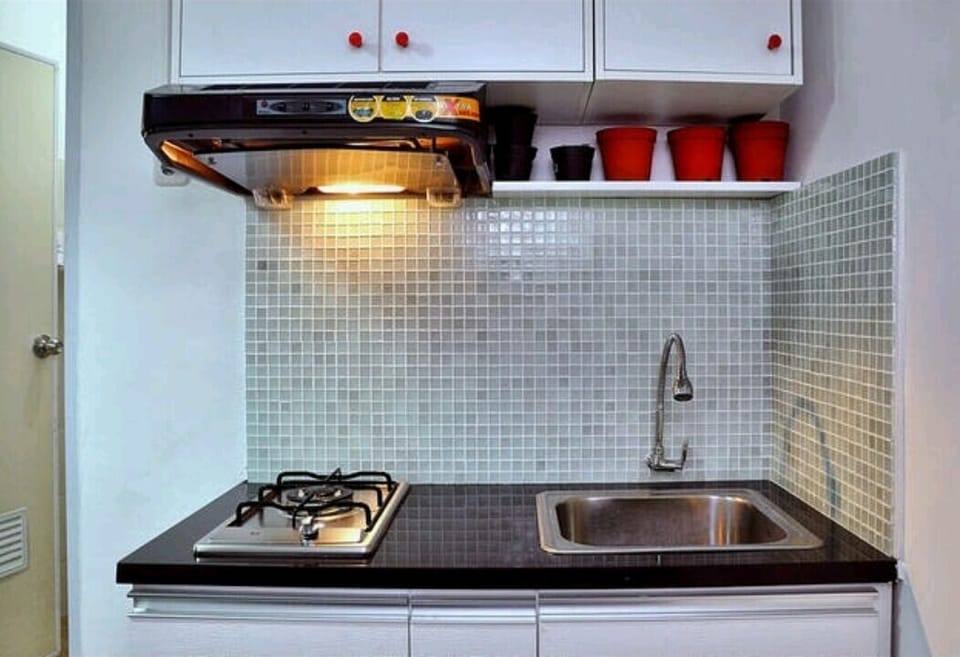 Cozy Cheap Studio Apt 