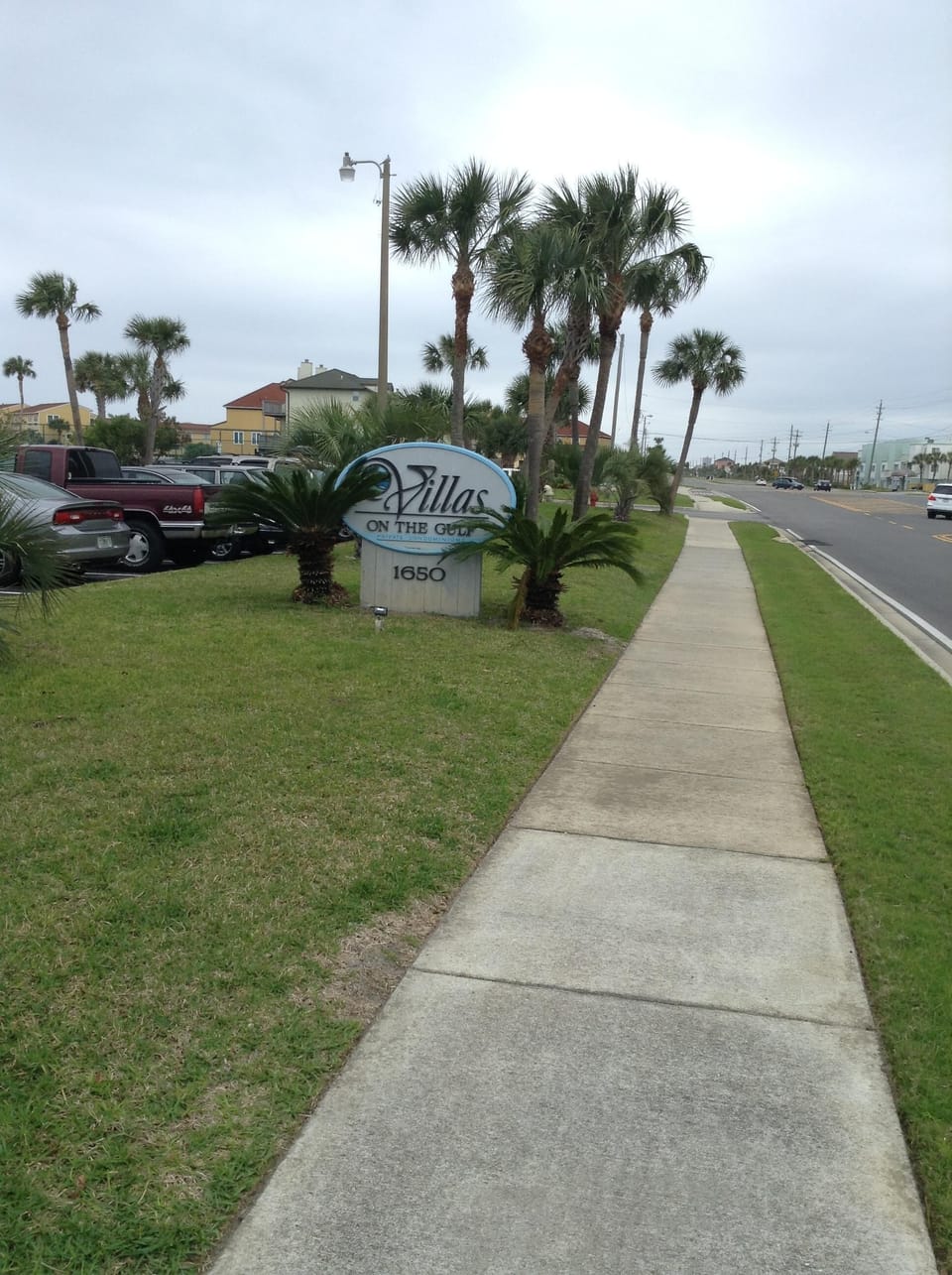 Front view of Villas on the Gulf