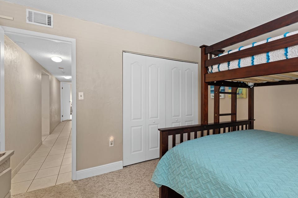 Guest bedroom