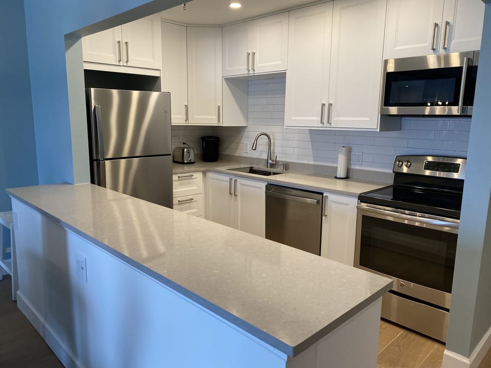 Fully equipped kitchen ...
