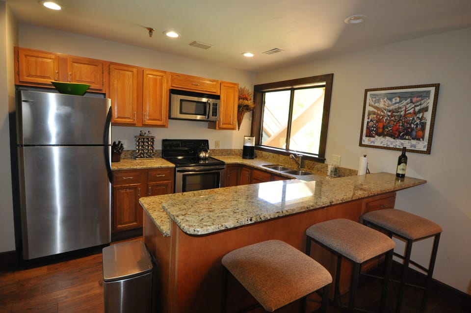 Great kitchen with all ammenities.