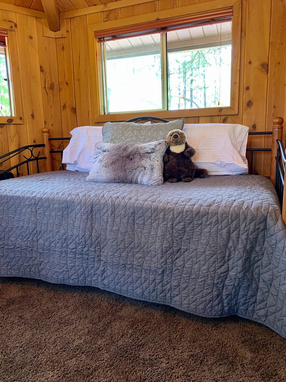 Left with twin bed and trundle