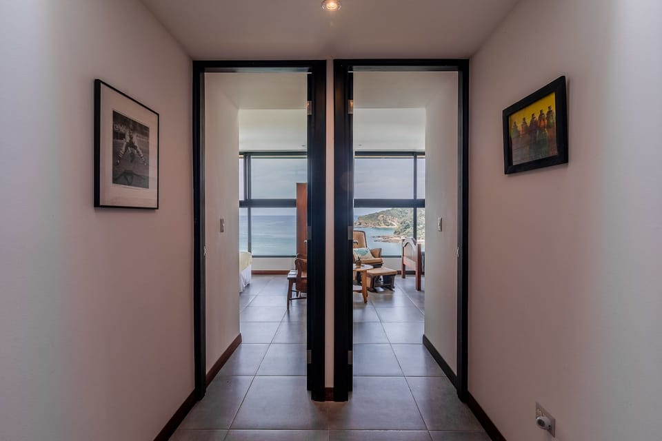 Entrance to Guest Bedrooms
