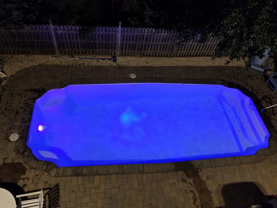 Pool light is on from  8-9:30 pm