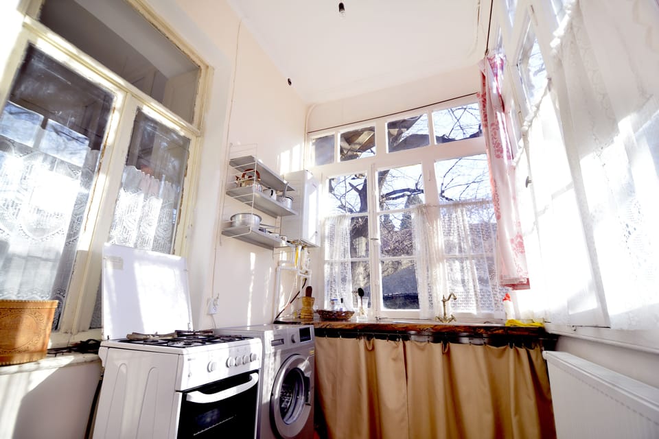 Kitchen dining
