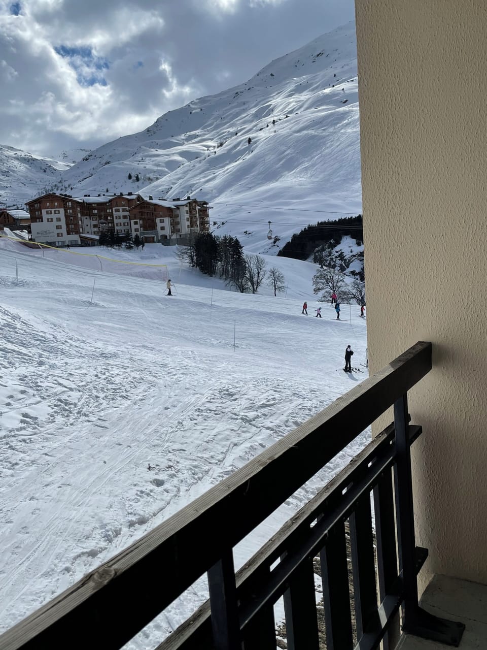 Snow and ski sports