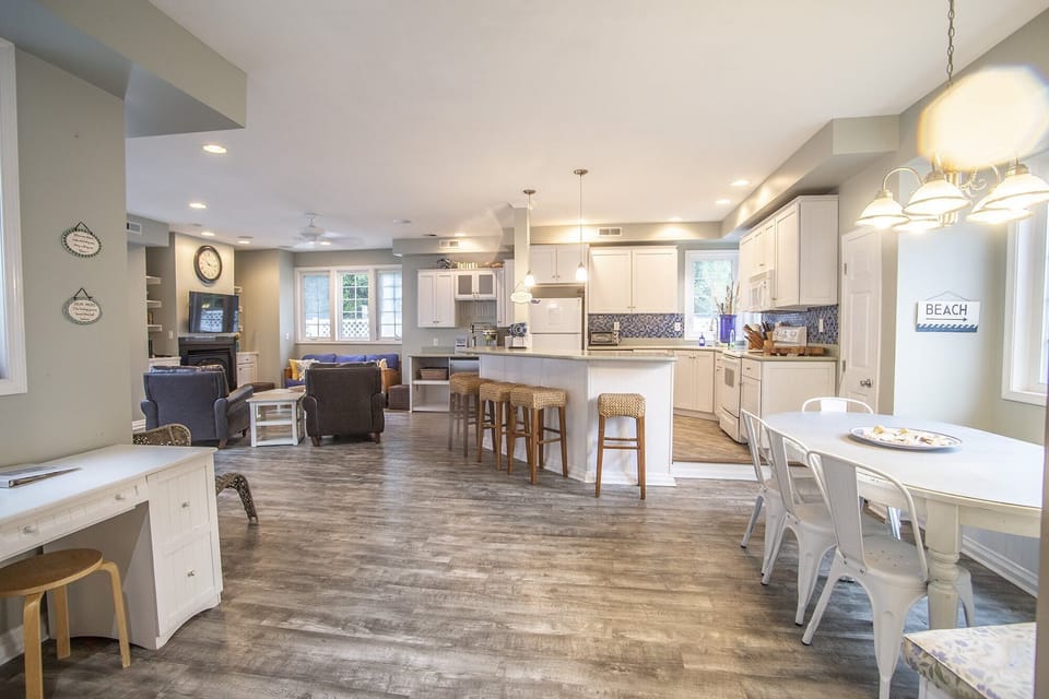 Kitchen/Living Room 