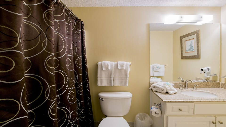 Phoenix X 605 Master bath