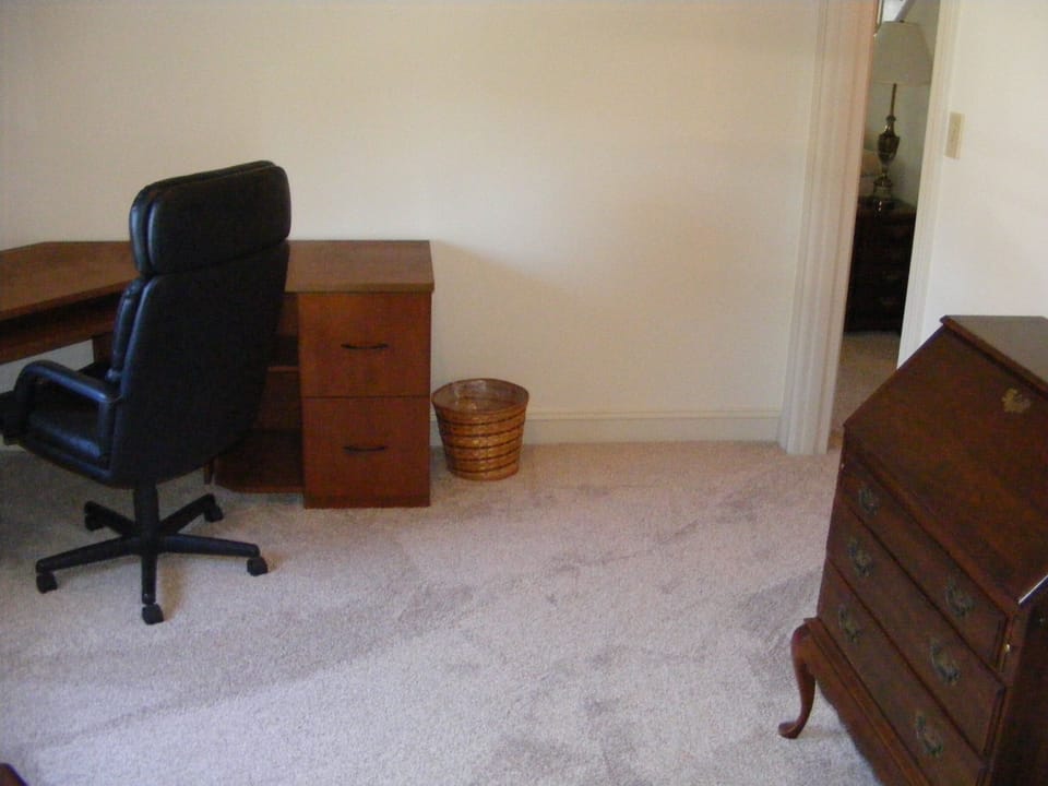 Private den area on 1st floor