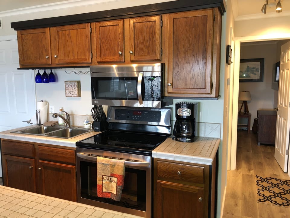 Fully equipped kitchen