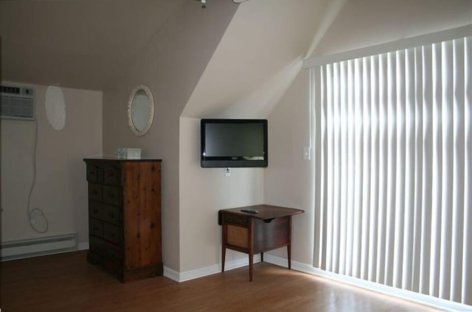 Master Bedroom on second floor