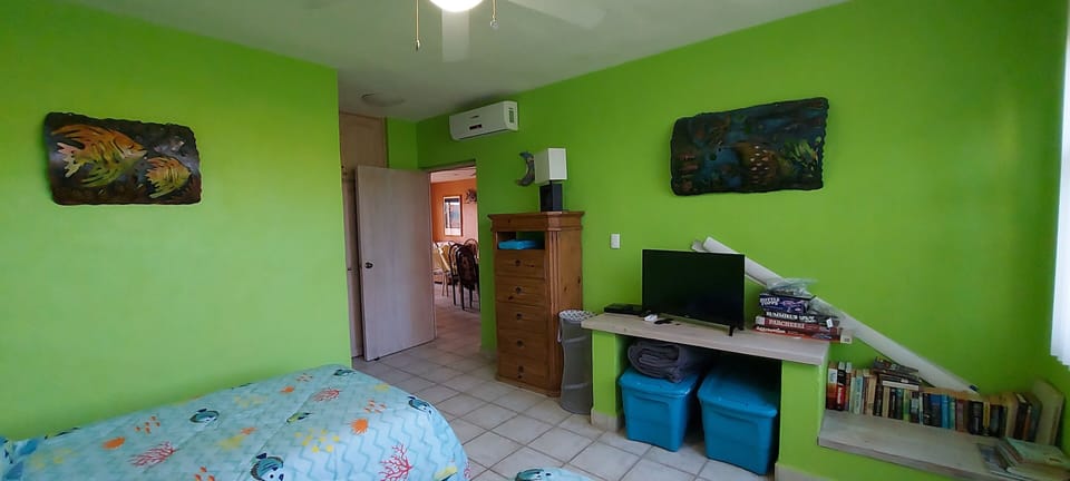 front bedroom 