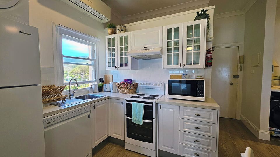 Apartment 8 - The Coachhouse (241)