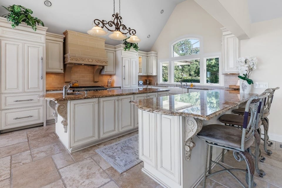 Chefs Kitchen with Views of Water & Fountain