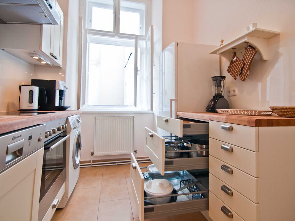 Concerto: Really fully equipped kitchen