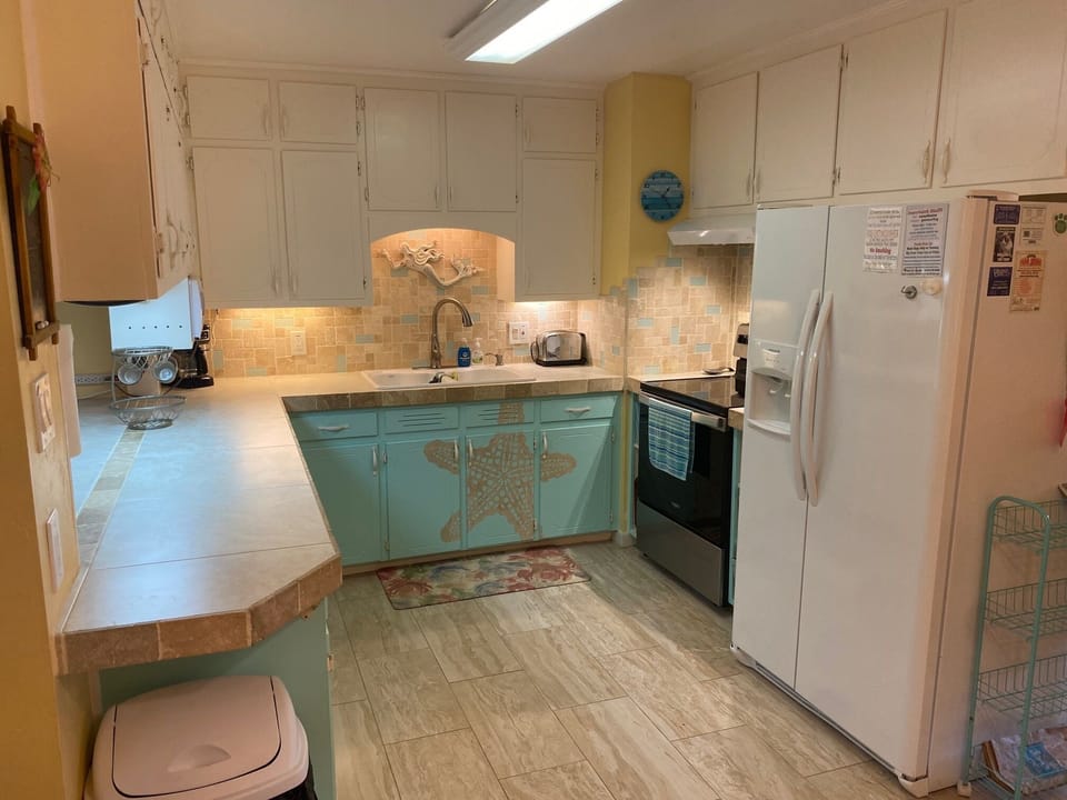 Full Kitchen