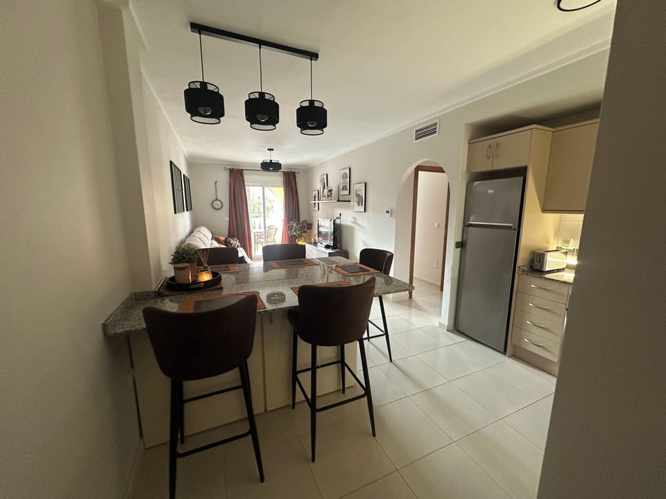 Kitchen/lounge area
