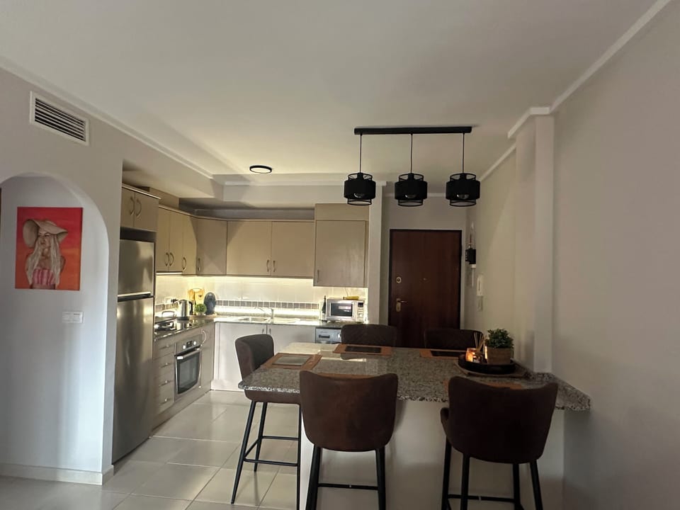 Kitchen/Dinning area