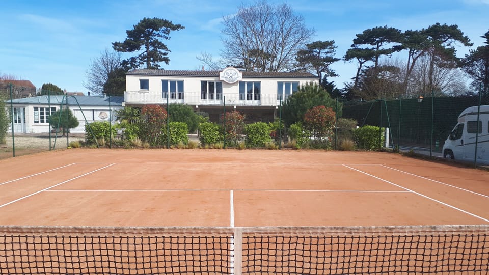Sport court