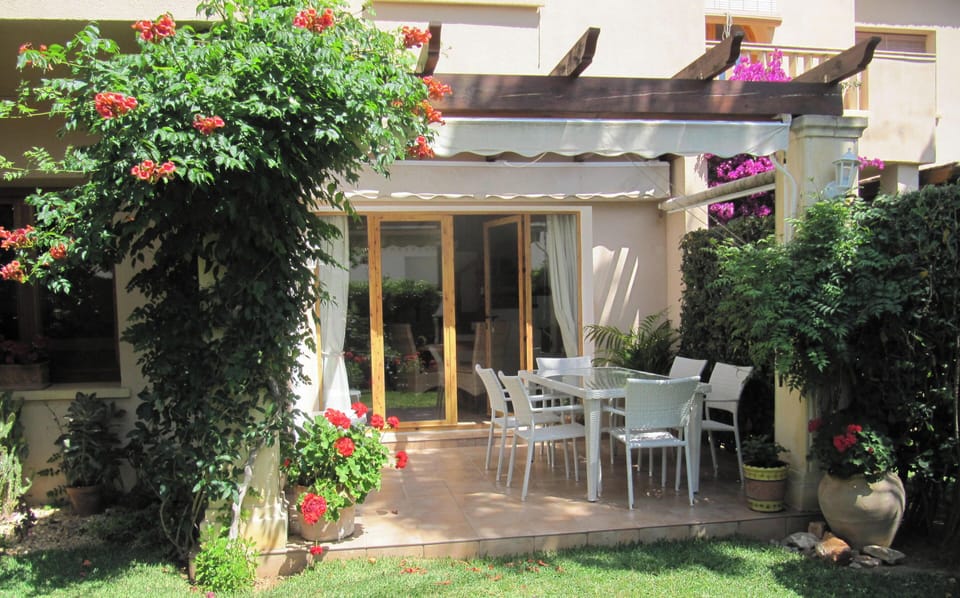 Rear Garden patio area