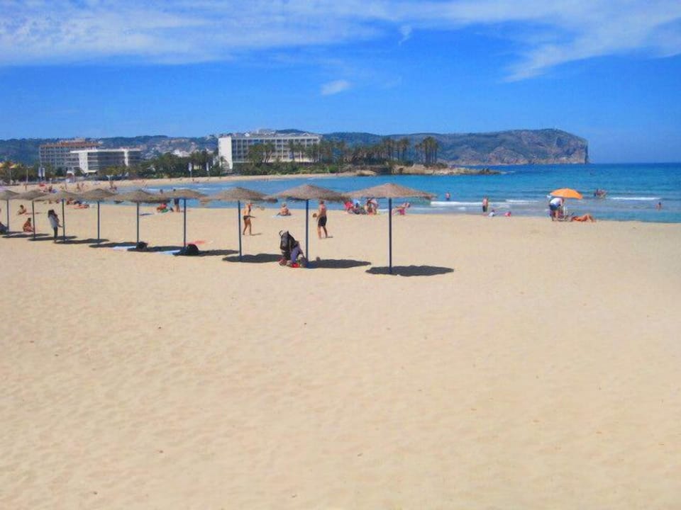 Beautiful bay Just a 5 min walk away