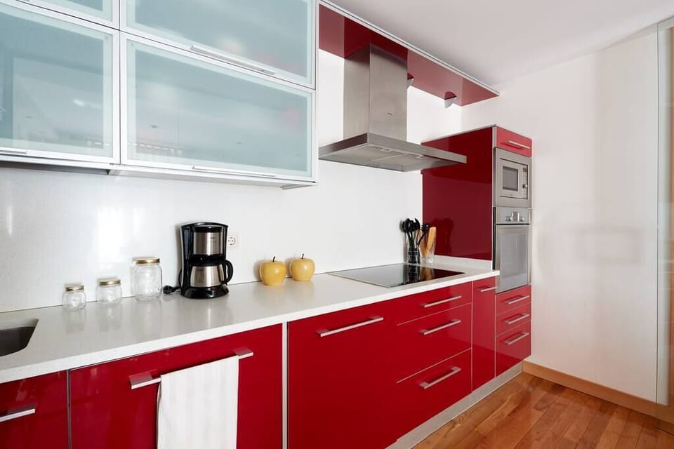 Kitchen equipped with oven and microwave