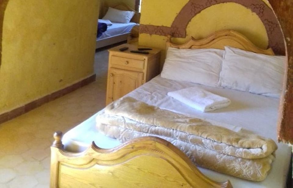 les pyramides hotel merzouga 