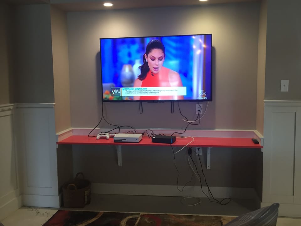 Game room, Entertainment center