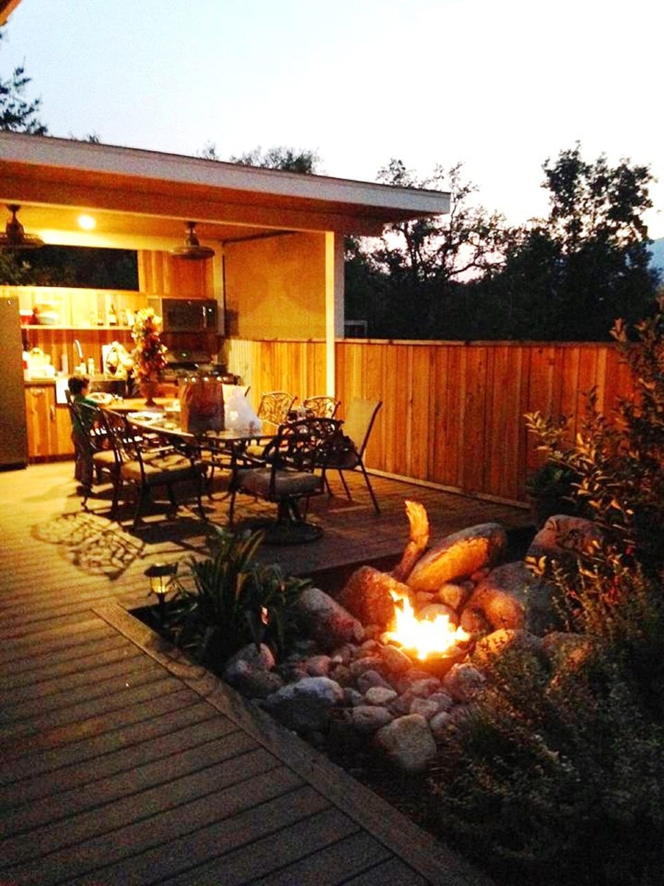 Outdoor dining