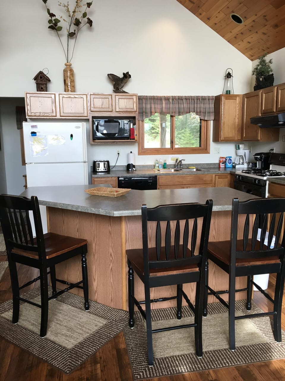 great room facing kitchen